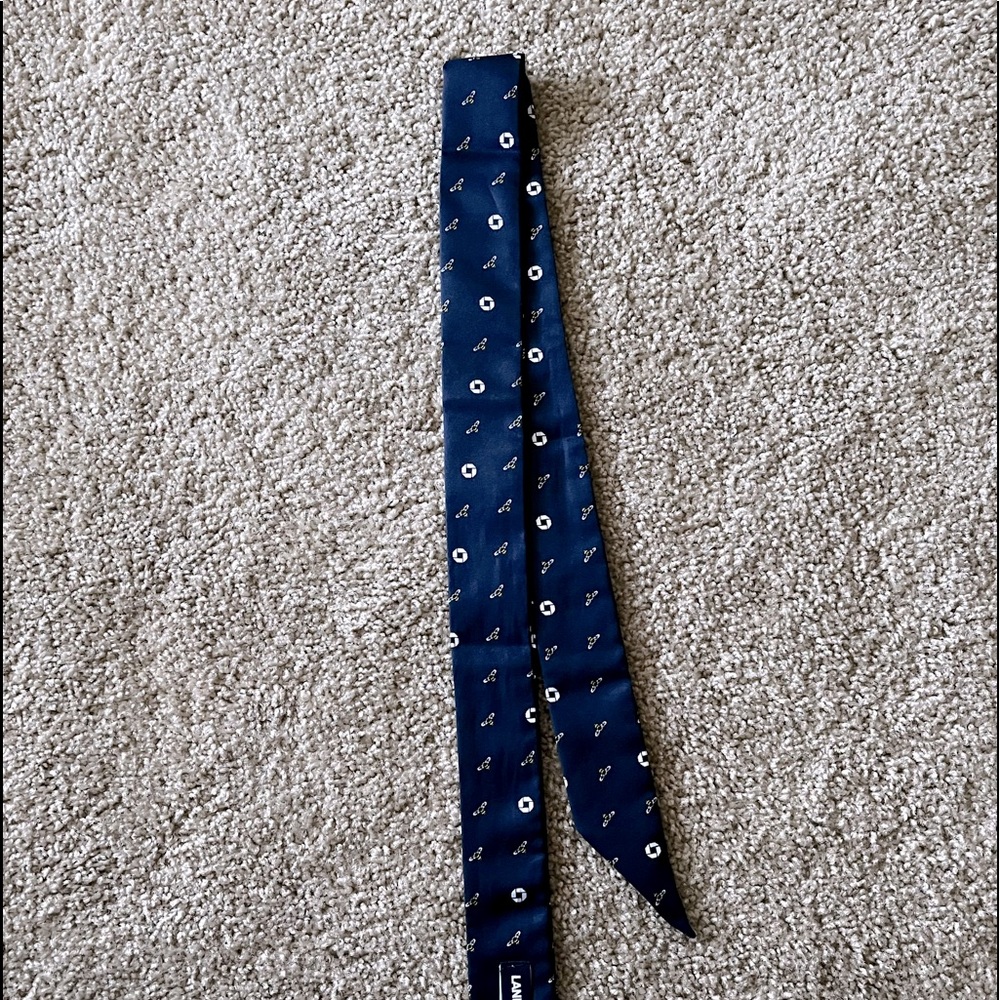 Chase Lands End Tie